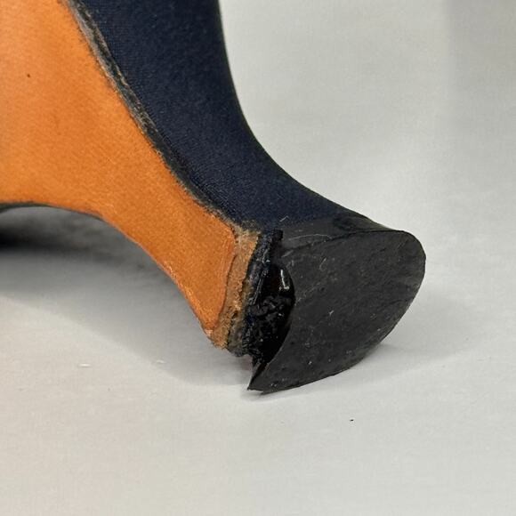 Salvatore Ferragamo Pumps Womens Size 7 4A Black Almond Toe Suede Stiletto Heels - Picture 9 of 11